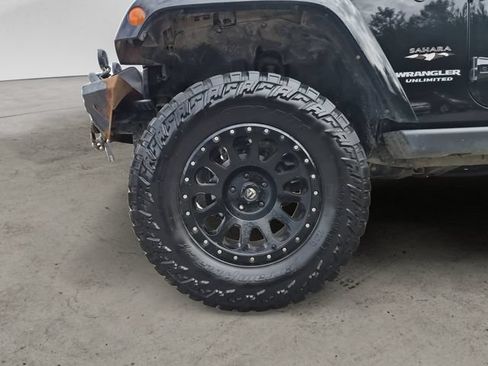 Used 2016 Jeep Wrangler Unlimited Sahara w/ Trailer Tow Group AWD/4WD image 9