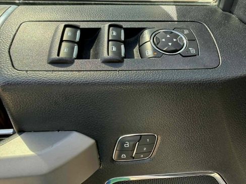 Used 2019 Ford F150 Lariat AWD/4WD image 24