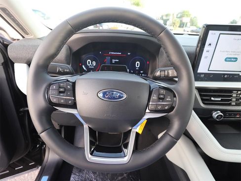 New 2026 Ford Explorer Platinum w/ LUX Leather Package image 18