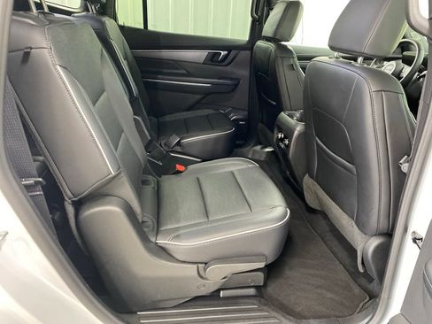 Certified 2026 Buick Enclave Sport Touring AWD/4WD image 16