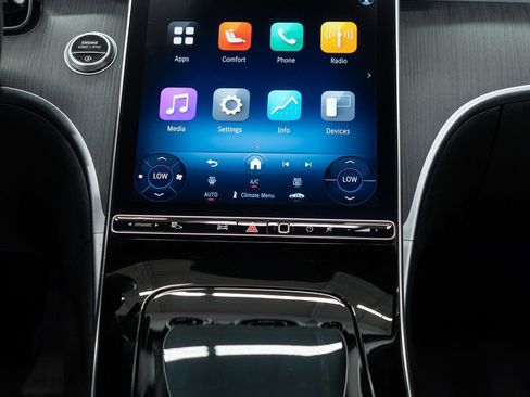 Used 2025 Mercedes-Benz C 300 4MATIC Sedan image 31