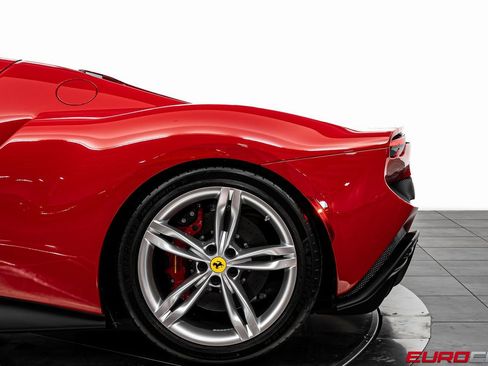 Used 2023 Ferrari 296 GTB RWD image 16