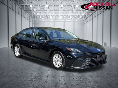 Used 2025 Toyota Camry LE FWD image 1