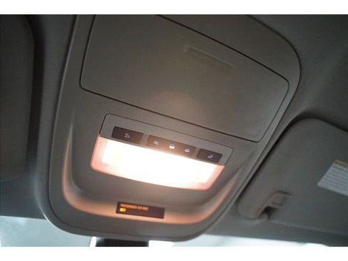 Used 2018 Chevrolet Colorado LT image 28