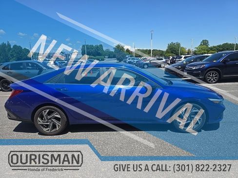 Used 2024 Hyundai Elantra SEL w/ Convenience Package FWD image 9