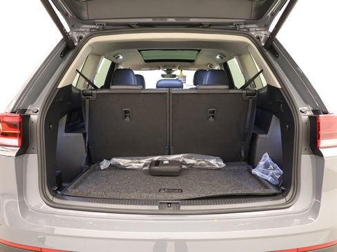 New 2026 Volkswagen Atlas SE image 37