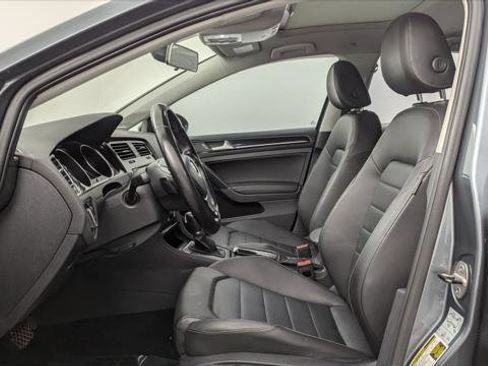 Used 2017 Volkswagen Golf SEL image 13
