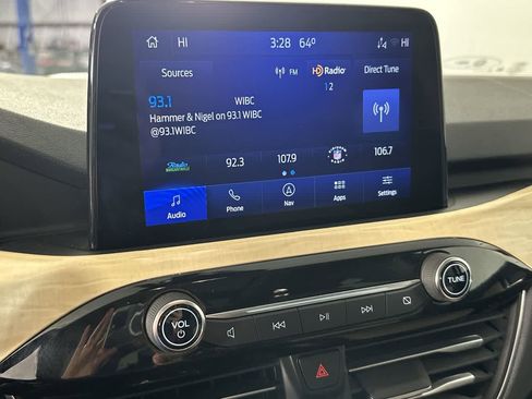 Used 2022 Ford Escape Titanium w/ Titanium Elite Package image 16