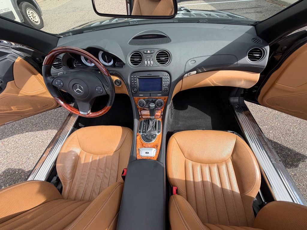 Used 2012 Mercedes-Benz SL 550 image 28