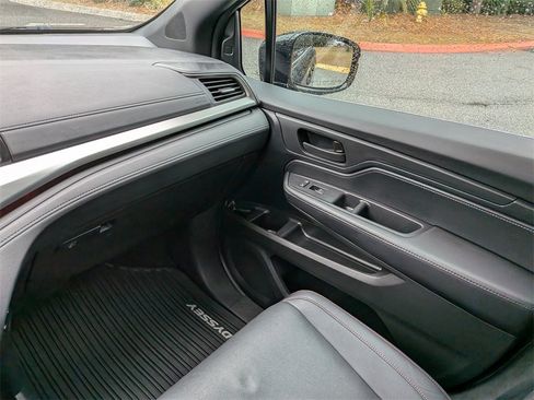 Used 2023 Honda Odyssey Sport image 18