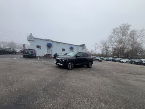 Used 2025 Chevrolet TrailBlazer LT image 16