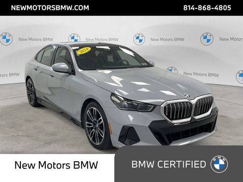 Used 2024 BMW 540i xDrive w/ Premium Package AWD/4WD image 5