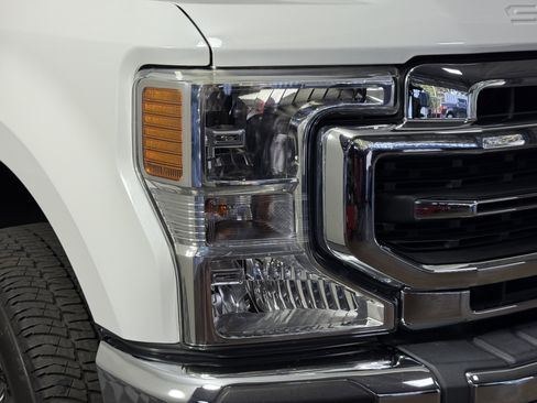 Certified 2020 Ford F250 Lariat w/ Chrome Package image 7