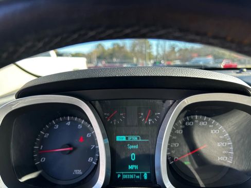 Used 2016 Chevrolet Equinox LT w/ Convenience Package image 16