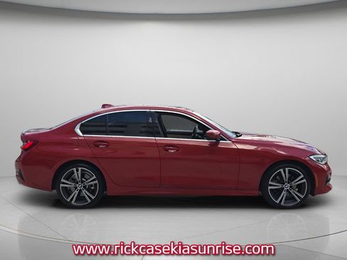 Used 2022 BMW 330i Sedan w/ Driving Assistance Package RWD image 4