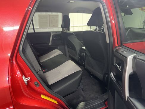 Used 2024 Toyota 4Runner SR5 AWD/4WD image 12