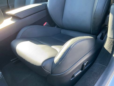 Used 2024 Tesla Model 3 Performance AWD/4WD image 16
