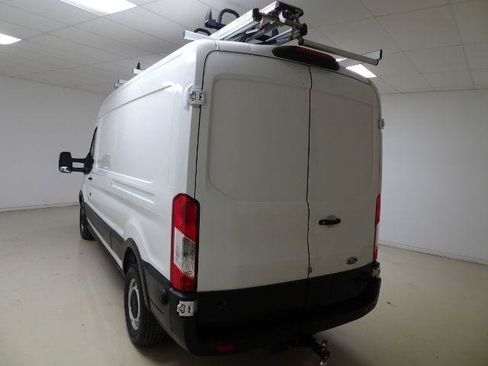 Used 2019 Ford Transit 250 148 Medium Roof RWD image 4