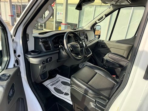 Used 2024 Ford Transit 150 Medium Roof image 12