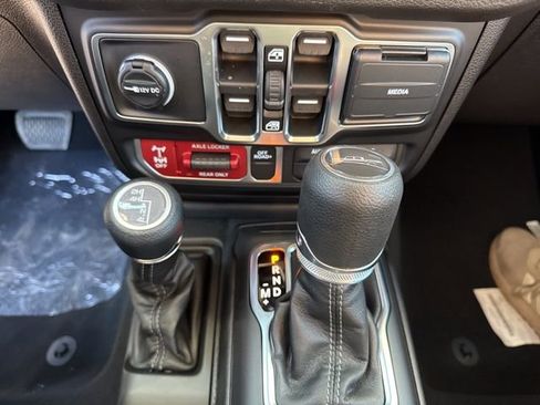 New 2026 Jeep Gladiator Willys image 17