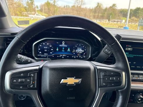 Used 2024 Chevrolet Silverado 1500 LT image 18