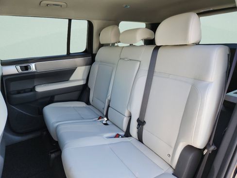 New 2026 Hyundai Santa Fe SE FWD image 17