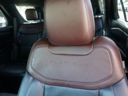 Used 2023 Ford Explorer Platinum w/ Technology Package AWD/4WD image 36
