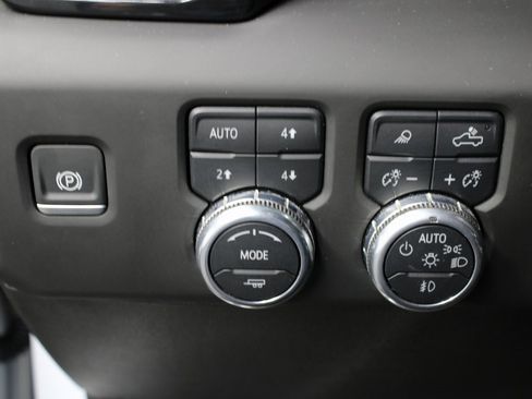 Used 2025 GMC Sierra 2500 Denali image 61