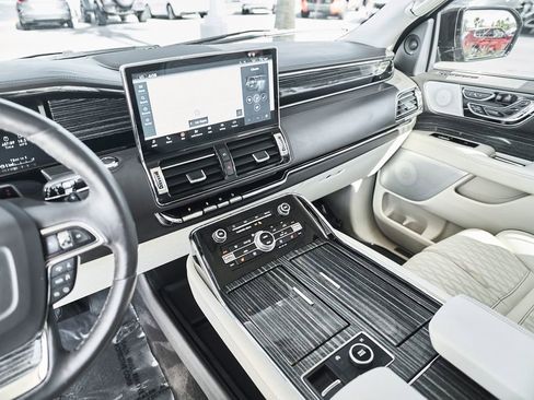 Used 2023 Lincoln Navigator Black Label AWD/4WD image 26