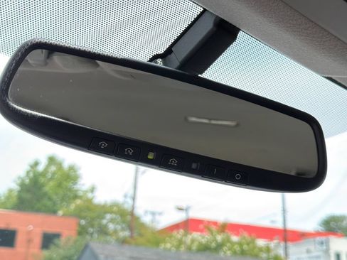 Used 2012 Toyota Prius V Five FWD image 32