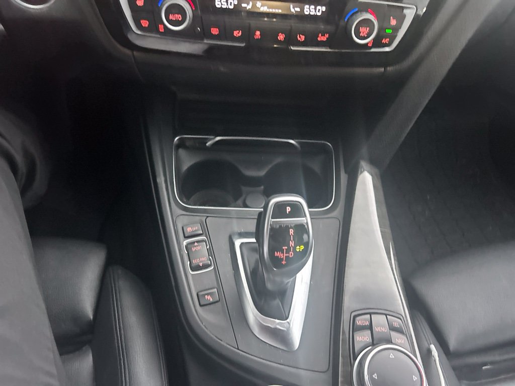 Used 2016 BMW 328i Sedan RWD image 17