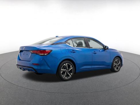 Used 2025 Nissan Sentra SV FWD image 9