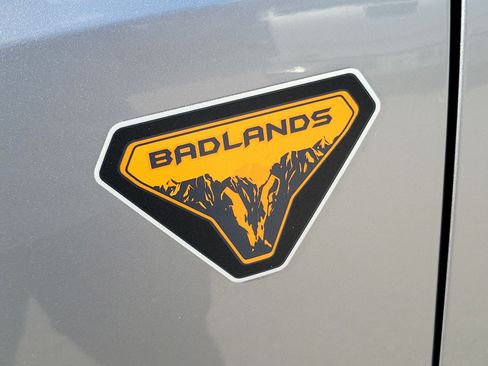 Used 2023 Ford Bronco Badlands AWD/4WD image 30