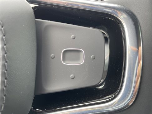 New 2025 Lincoln Nautilus Reserve image 20