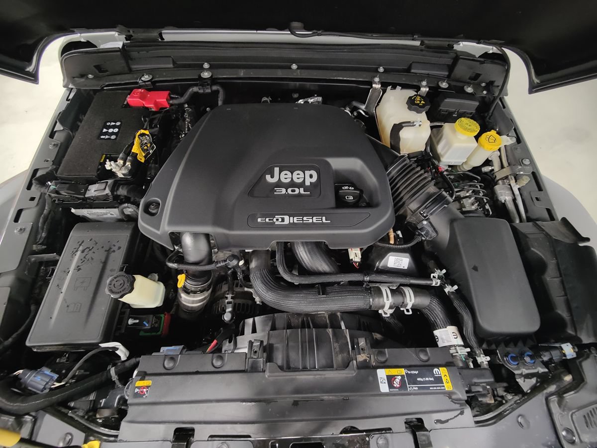 Used 2021 Jeep Gladiator Overland w/ Popular Equipment Package AWD/4WD image 4