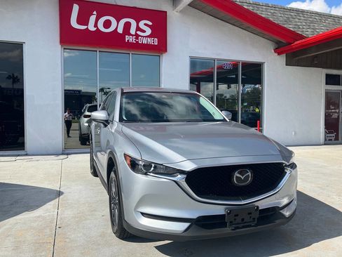 Used 2020 MAZDA CX-5 Touring image 5