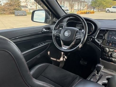 Used 2021 Jeep Grand Cherokee Trailhawk image 14