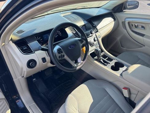 Used 2016 Ford Taurus SE FWD image 12