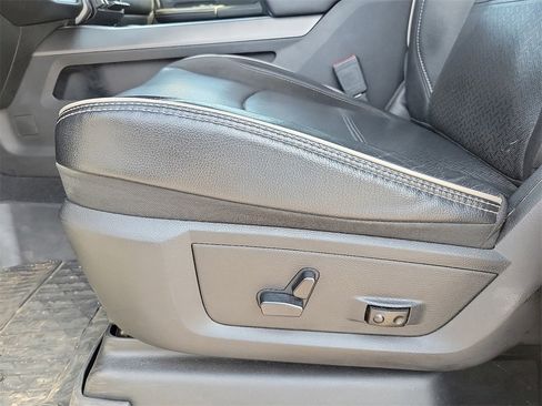 Used 2020 RAM 2500 Laramie w/ Night Edition image 12