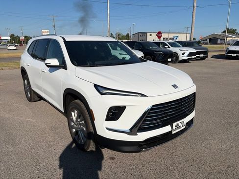 New 2026 Buick Enclave Preferred w/ LPO, Floor Liner Package FWD image 8