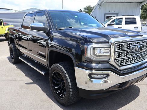 Used 2018 GMC Sierra 1500 SLT w/ Enhanced Driver Alert Package RWD image 3