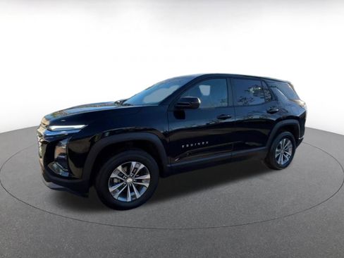 Used 2025 Chevrolet Equinox LT image 8