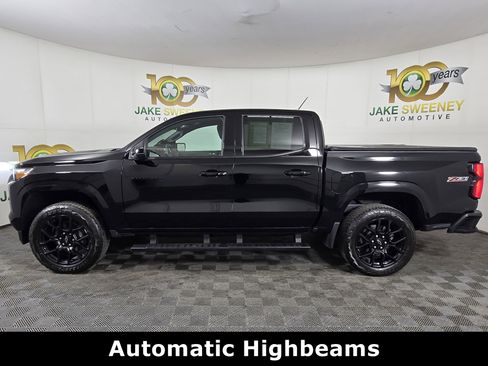 Used 2024 Chevrolet Colorado Z71 w/ LPO, Dark Essentials Package image 4