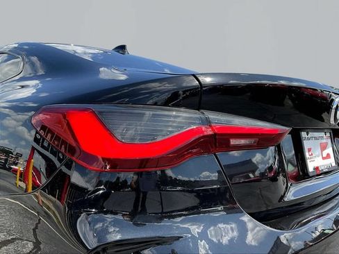 Used 2022 BMW 430i Coupe w/ M Sport Package RWD image 23
