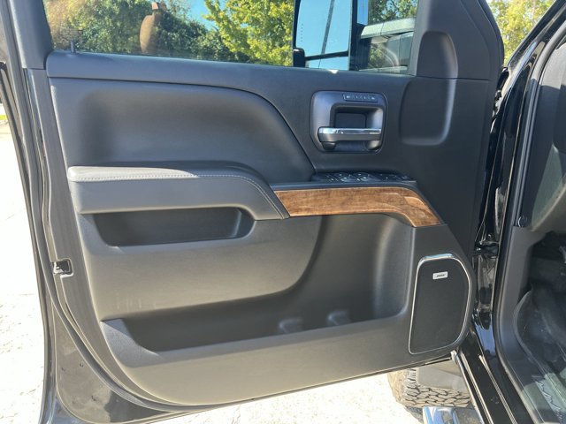 Used 2018 Chevrolet Silverado 2500 High Country w/ Duramax Plus Package AWD/4WD image 23