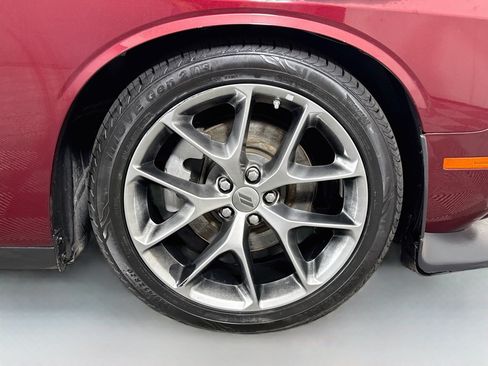 Used 2022 Dodge Challenger GT RWD image 30