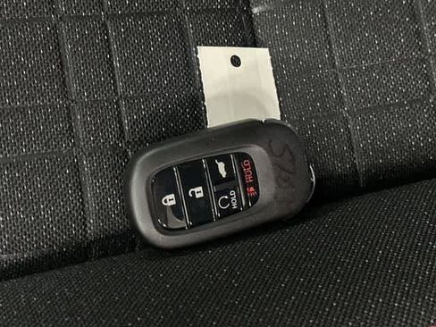 Certified 2026 Honda HR-V Sport image 32