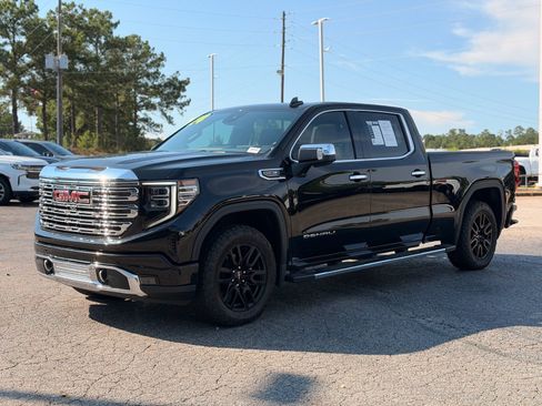 Used 2024 GMC Sierra 1500 Denali w/ Technology Package AWD/4WD image 7