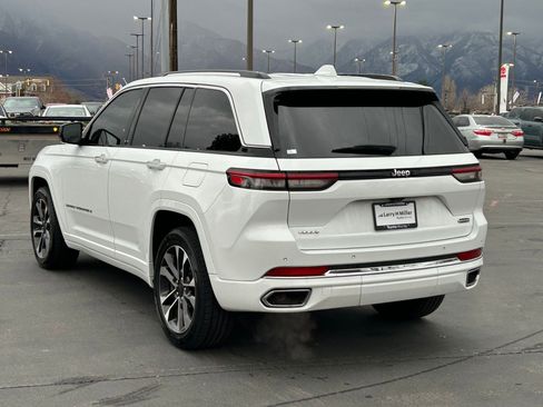 Used 2022 Jeep Grand Cherokee Overland image 3