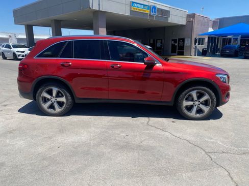 Used 2016 Mercedes-Benz GLC 300 4MATIC image 4